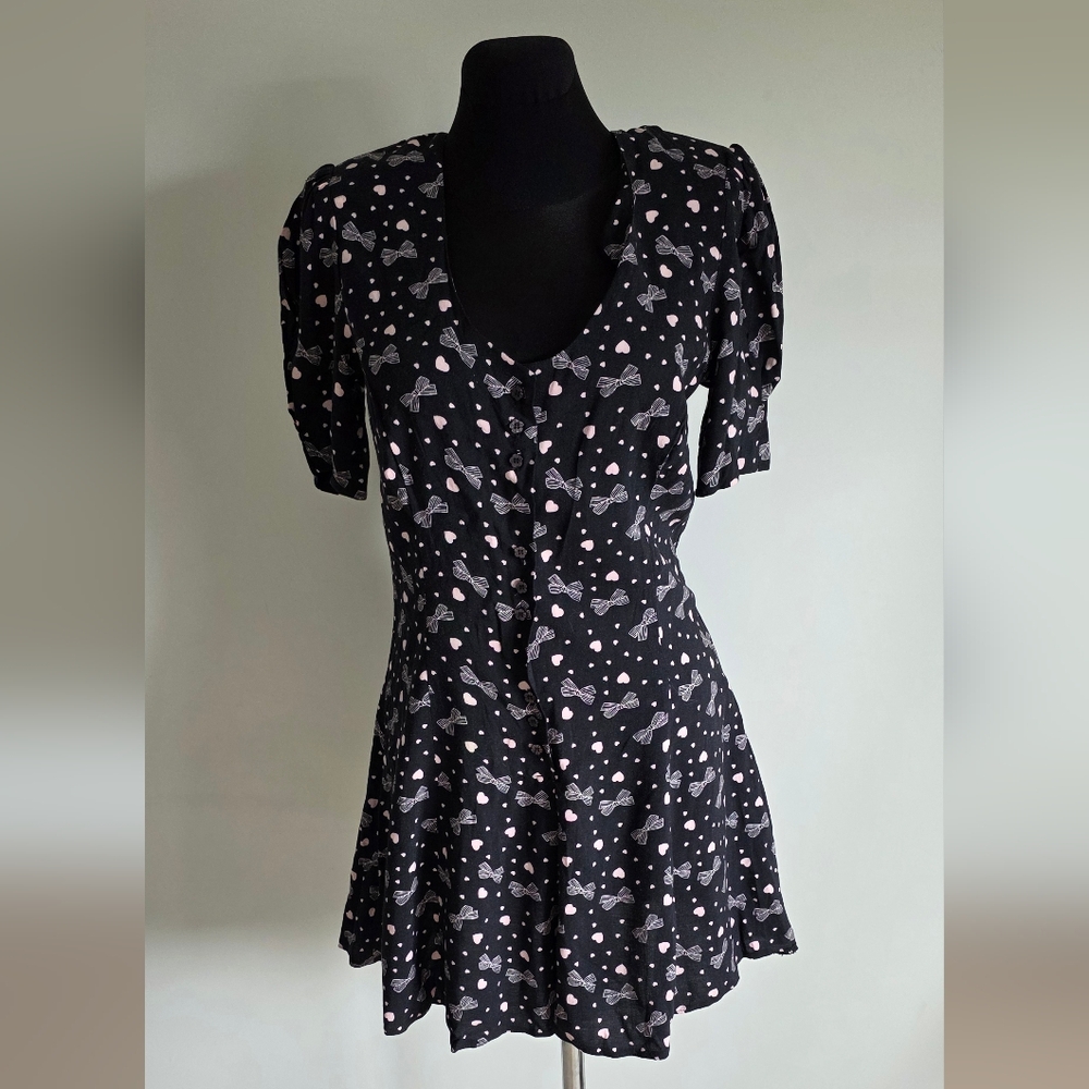 Atmosphere Romper With Hearts & Bows Print US 4 Black & Pink